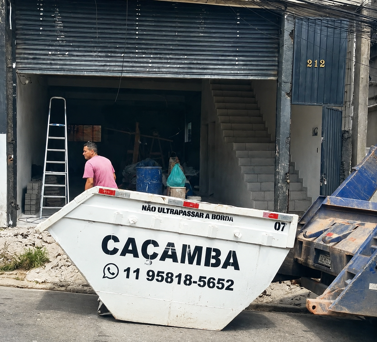 Caçamba Rápido com telefone (11) 95818-5652